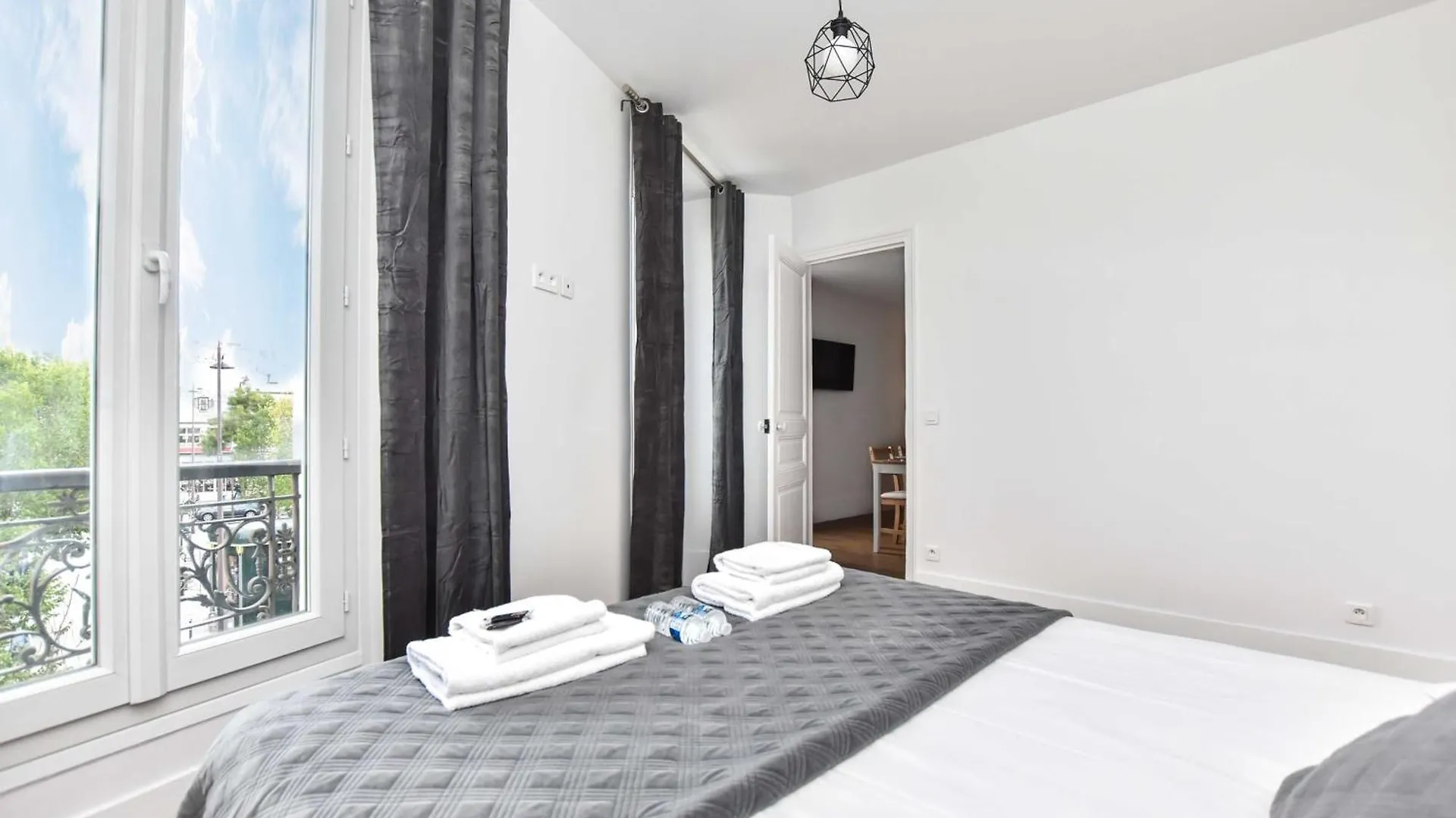 Serene Apartment - 2Br- 6P - Menilmontant Paris